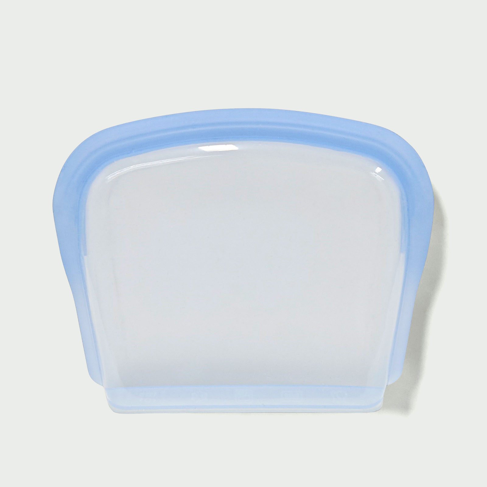 Tiny but mighty! 200ml slim silicone bags perfect for nuts , spices , or makeup. Lays flat like credit card, expands to hold 1 cup snacks!