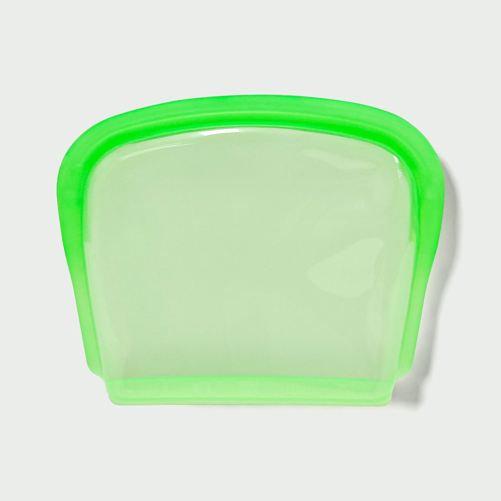 Tiny but mighty! 200ml slim silicone bags perfect for nuts , spices , or makeup. Lays flat like credit card, expands to hold 1 cup snacks!