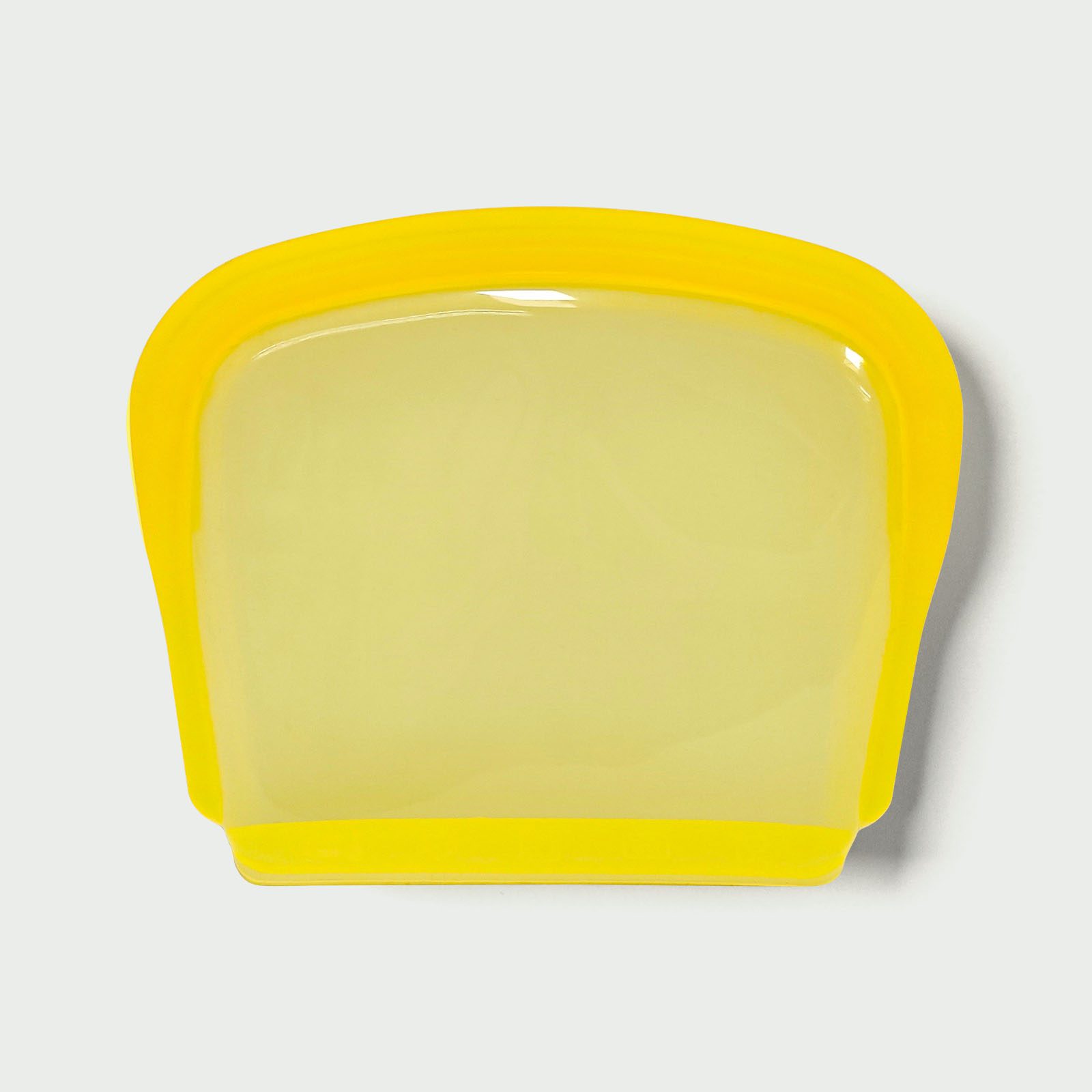 Tiny but mighty! 200ml slim silicone bags perfect for nuts , spices , or makeup. Lays flat like credit card, expands to hold 1 cup snacks!