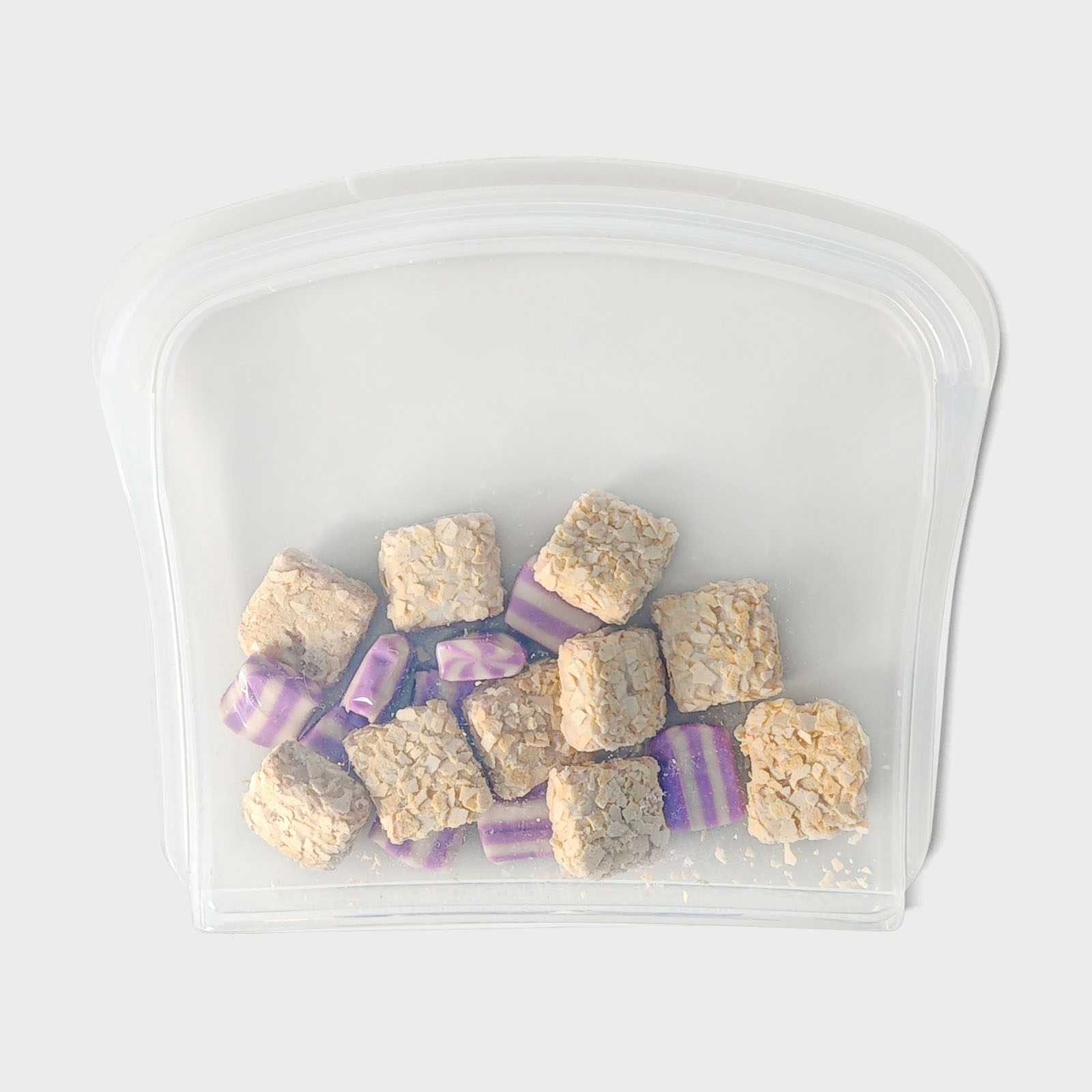 Planet-saving silicone bags 800ml! Holds juicy berries to steamy soups without spills. Survives freezer to microwave – now that’s snack magic!