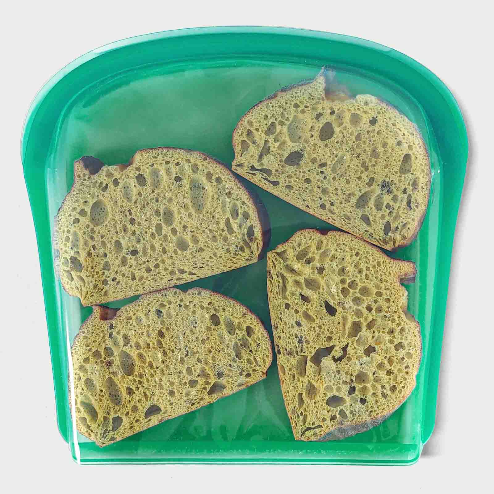 Planet-saving silicone bags 2000ml! Holds juicy berries to steamy soups without spills. Survives freezer to microwave – now that’s snack magic!