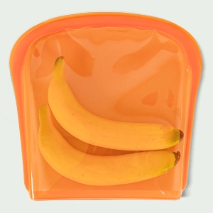 Planet-saving silicone bags 2000ml! Holds juicy berries to steamy soups without spills. Survives freezer to microwave – now that’s snack magic!