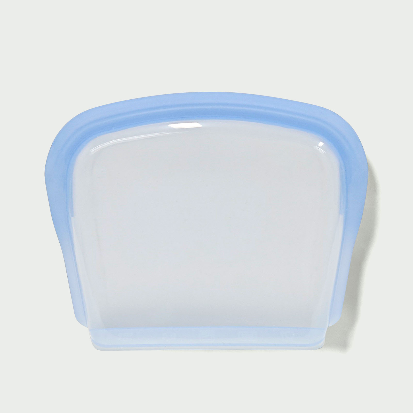 Tiny but mighty! 200ml slim silicone bags perfect for nuts , spices , or makeup. Lays flat like credit card, expands to hold 1 cup snacks!