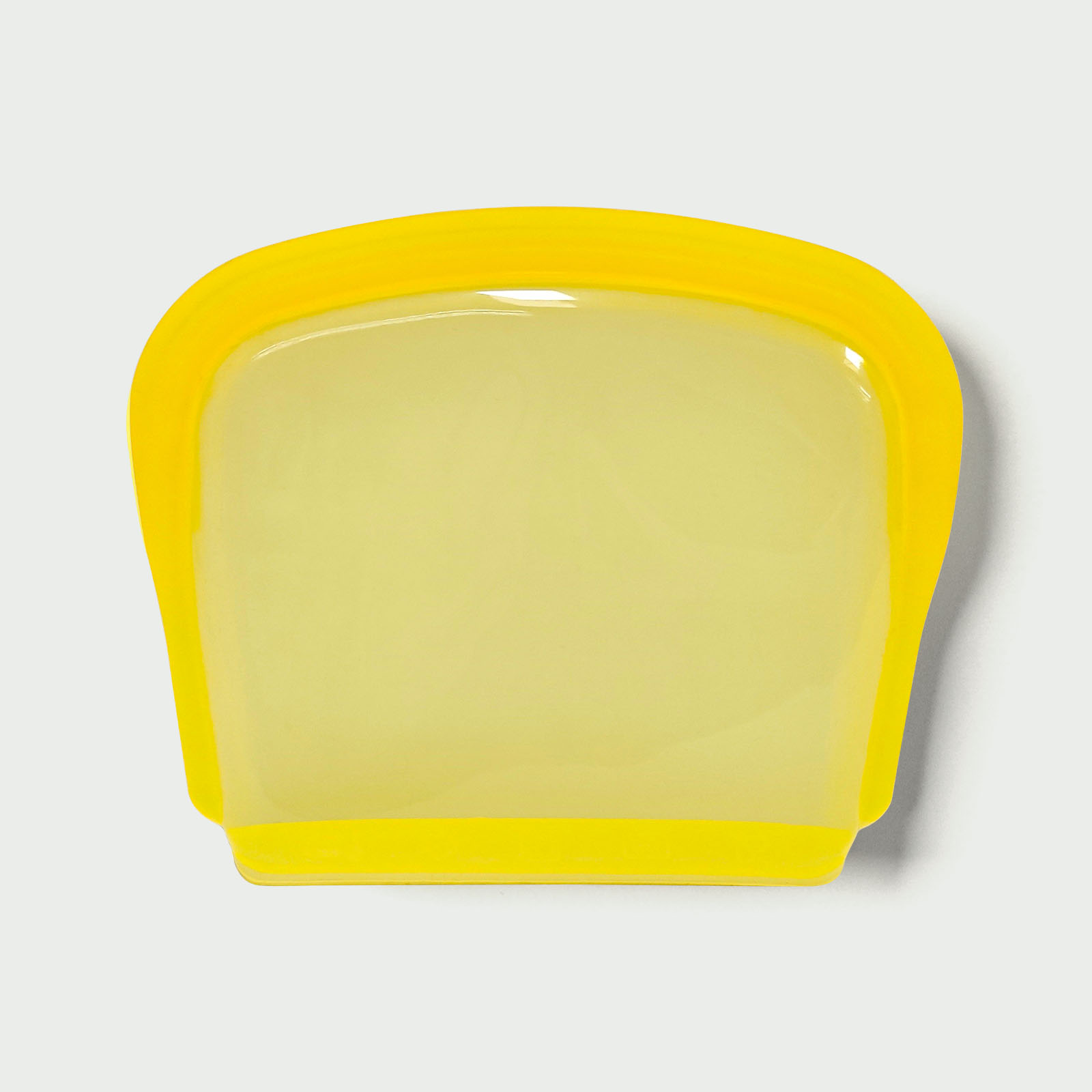 Tiny but mighty! 200ml slim silicone bags perfect for nuts , spices , or makeup. Lays flat like credit card, expands to hold 1 cup snacks!